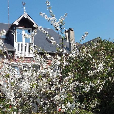 Vacances Paisibles Sur La Cote Fleurie. Trouville-sur-mer Exteriör bild