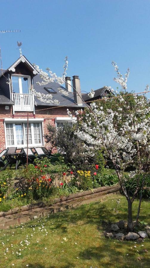 Vacances Paisibles Sur La Cote Fleurie. Trouville-sur-mer Exteriör bild